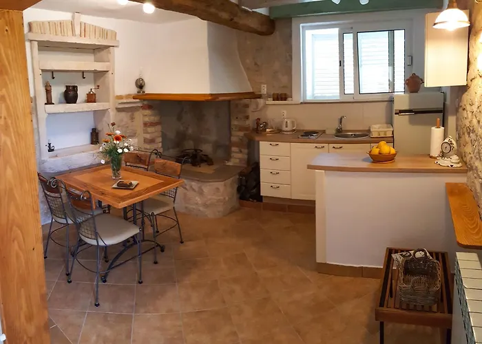 Tre Sorelle Апартаменты Lastovo